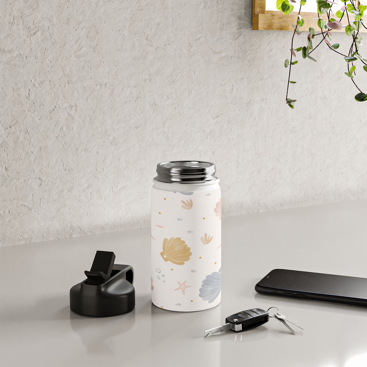 Menina Lisboa Shells and Starfish Water Bottle
