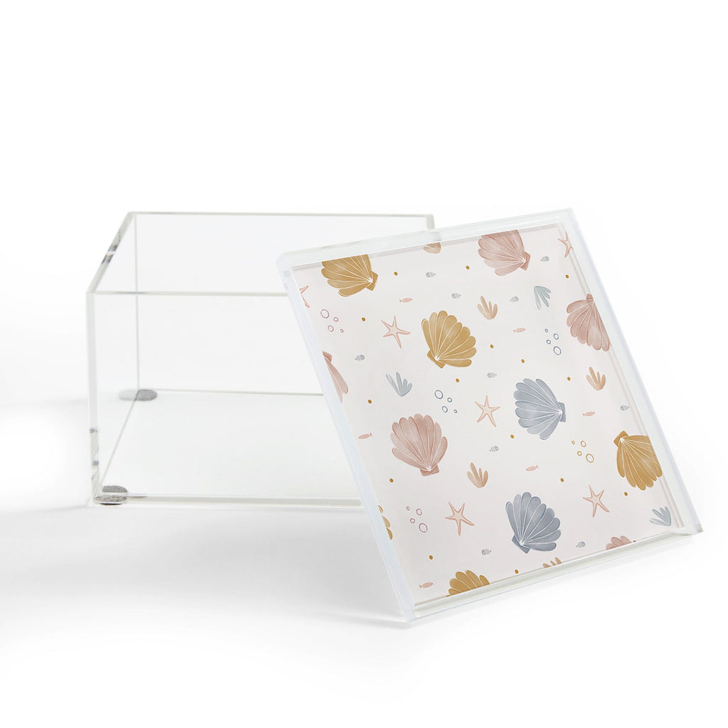 Menina Lisboa Shells and Starfish Acrylic Box
