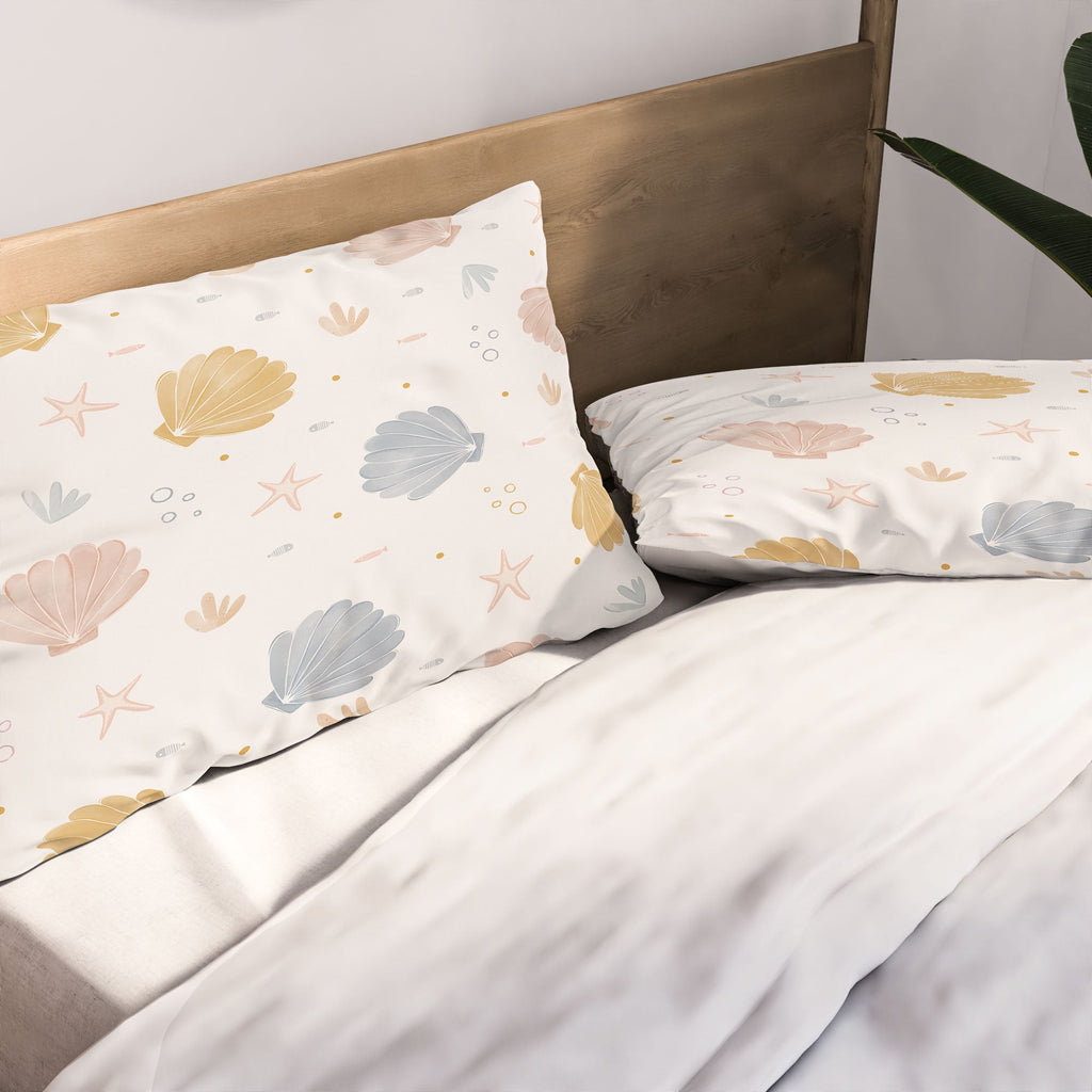 Menina Lisboa Shells and Starfish Pillow Shams