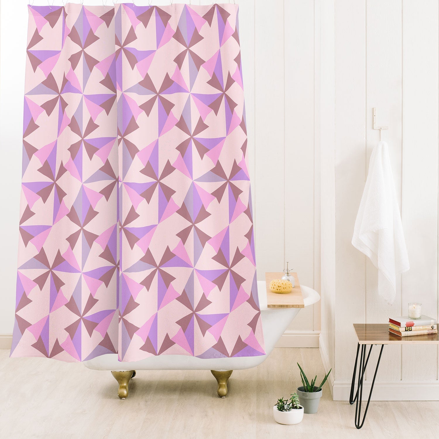 Mirimo Bosa Rosado Shower Curtain