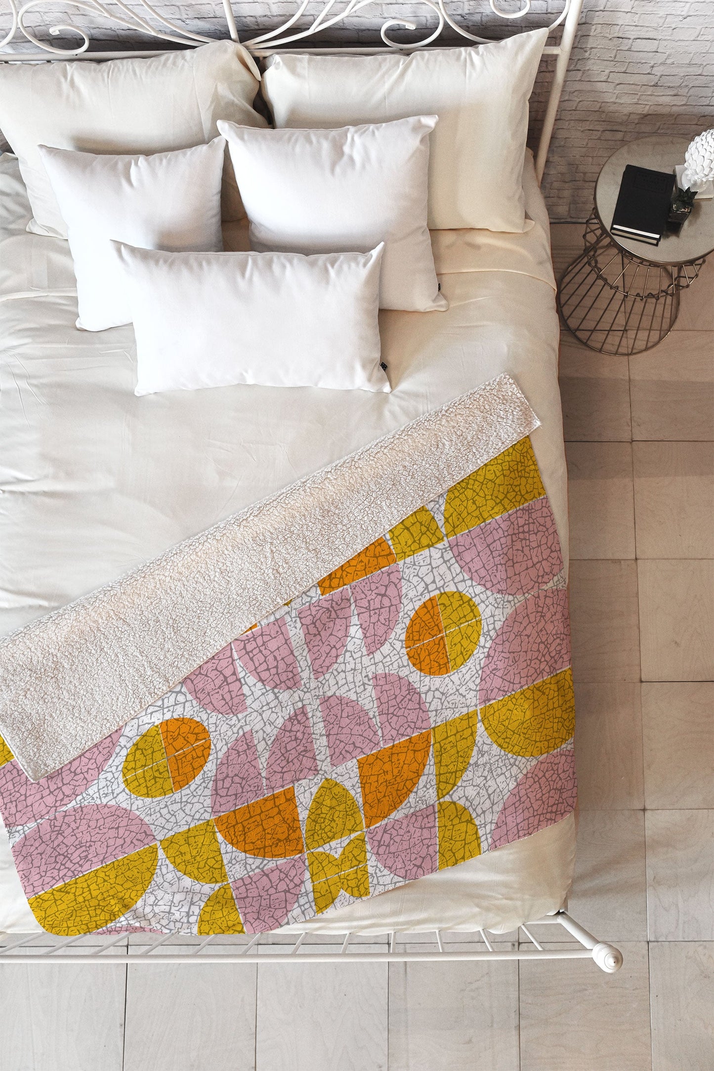 Mirimo FunGeo Fleece Throw Blanket