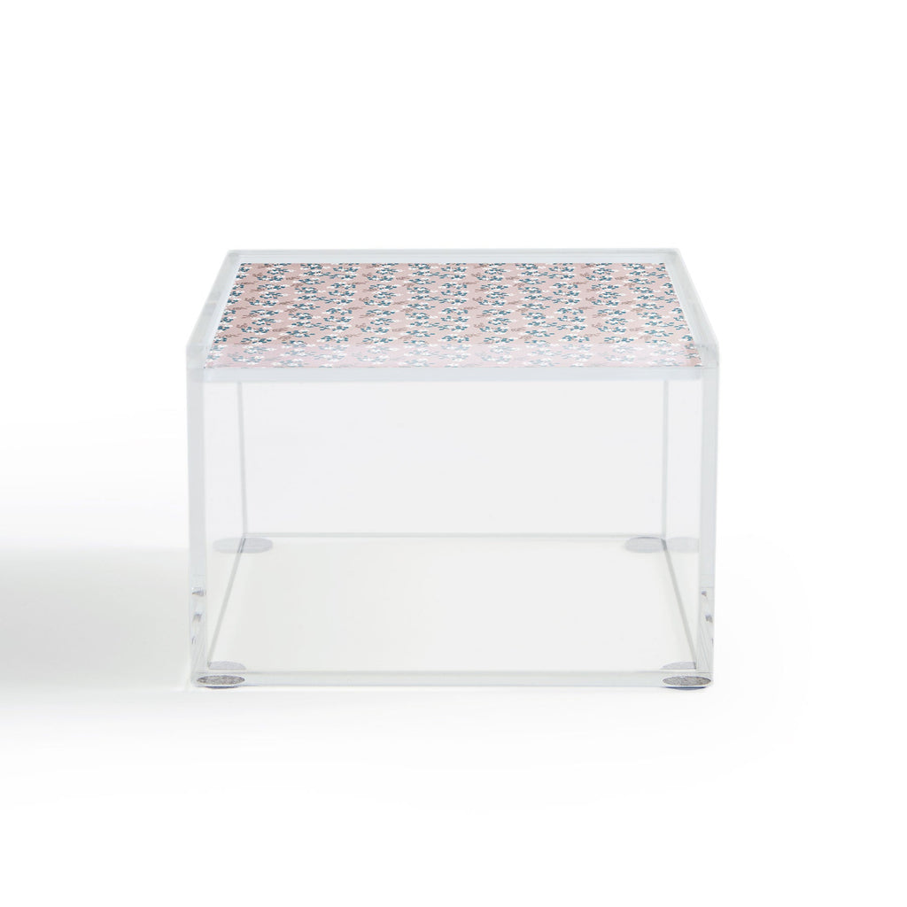 Mirimo Tiny White Flowers Acrylic Box