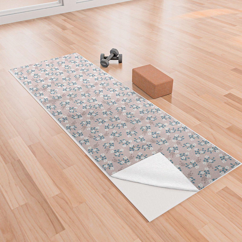 Mirimo Tiny White Flowers Yoga Towel