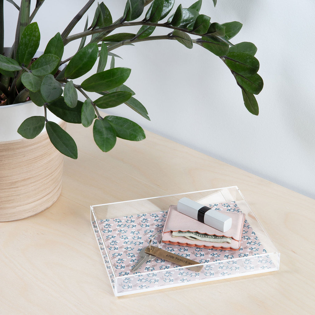 Mirimo Tiny White Flowers Acrylic Tray