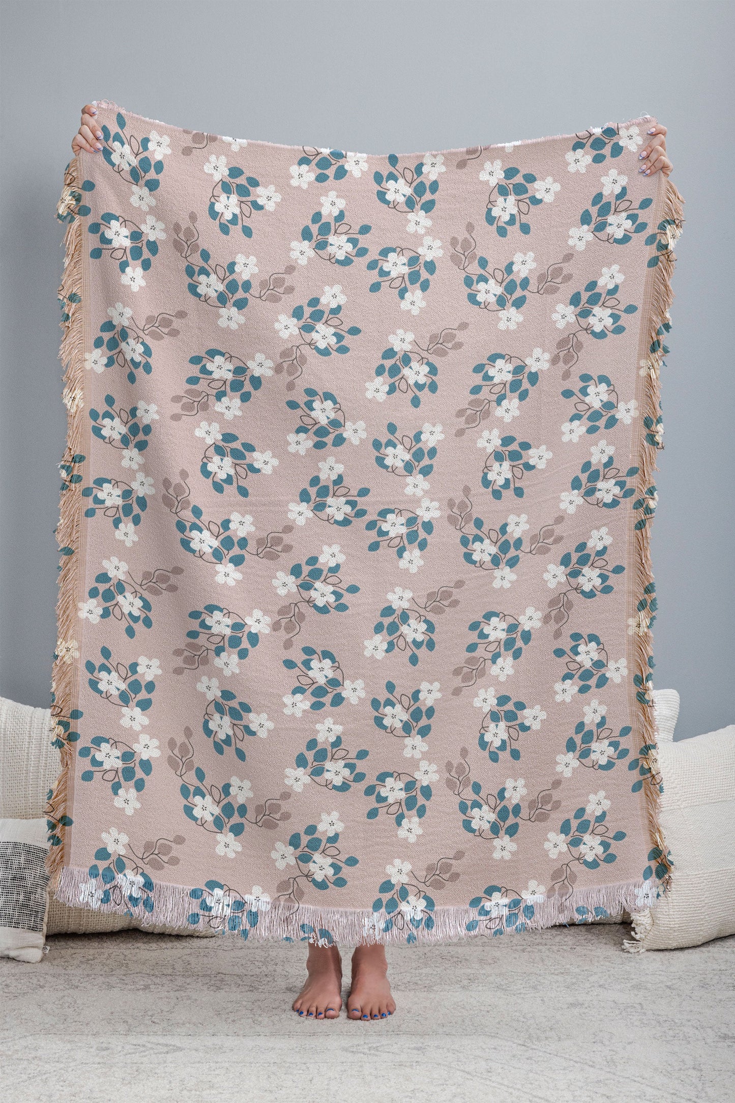 Mirimo Tiny White Flowers Throw Blanket