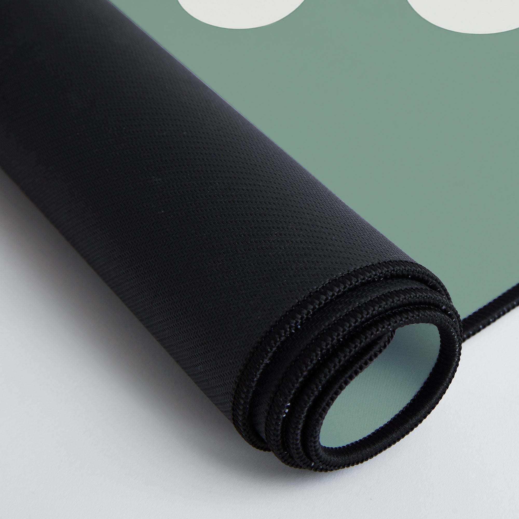 Colour Poems Retro Daisy XX Desk Mat