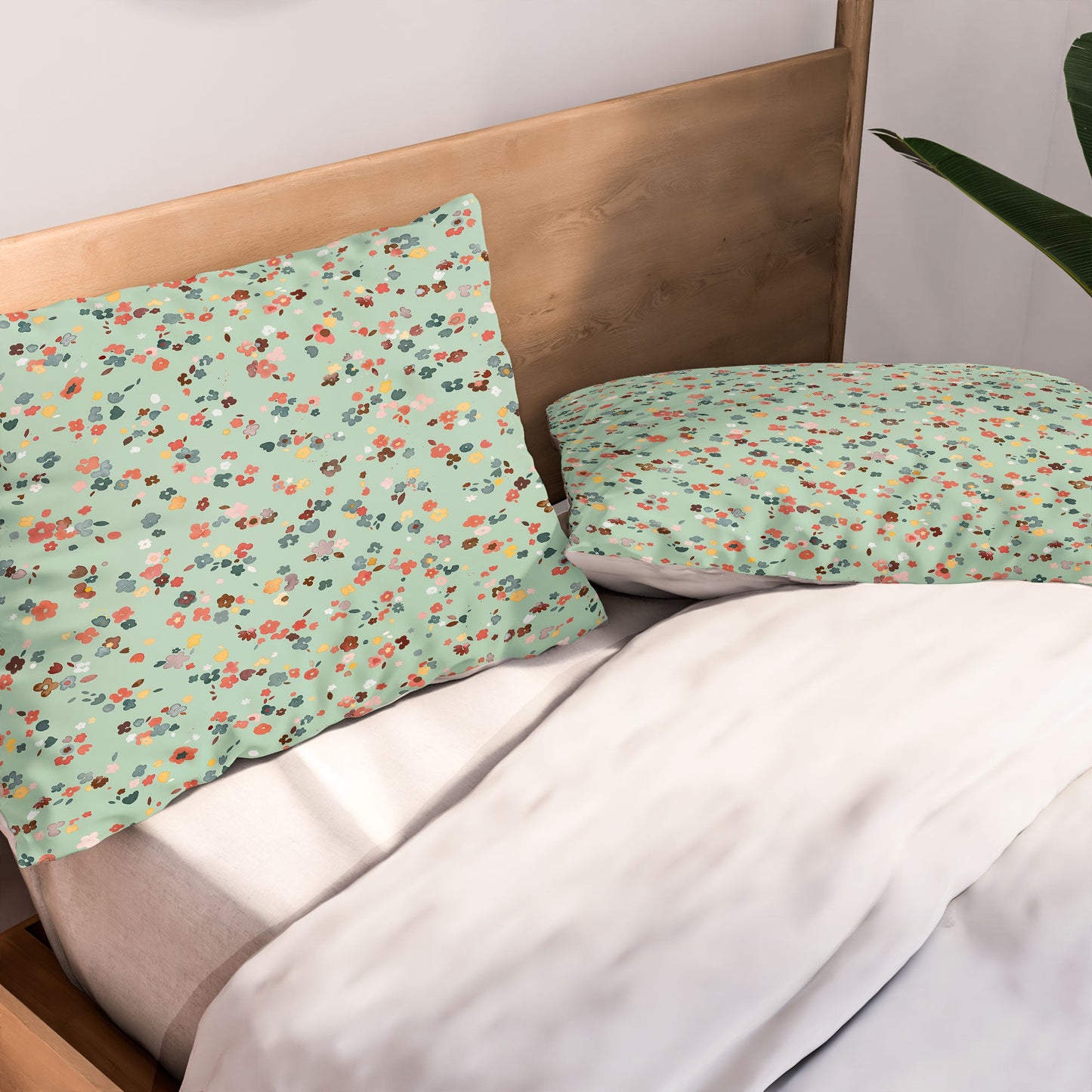 Ninola Design Ditsy flowers Green Pillow Shams