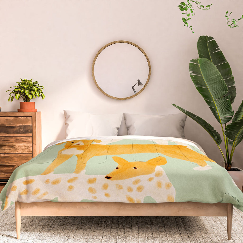 norarikka Three Dogs Lined Up Comforter