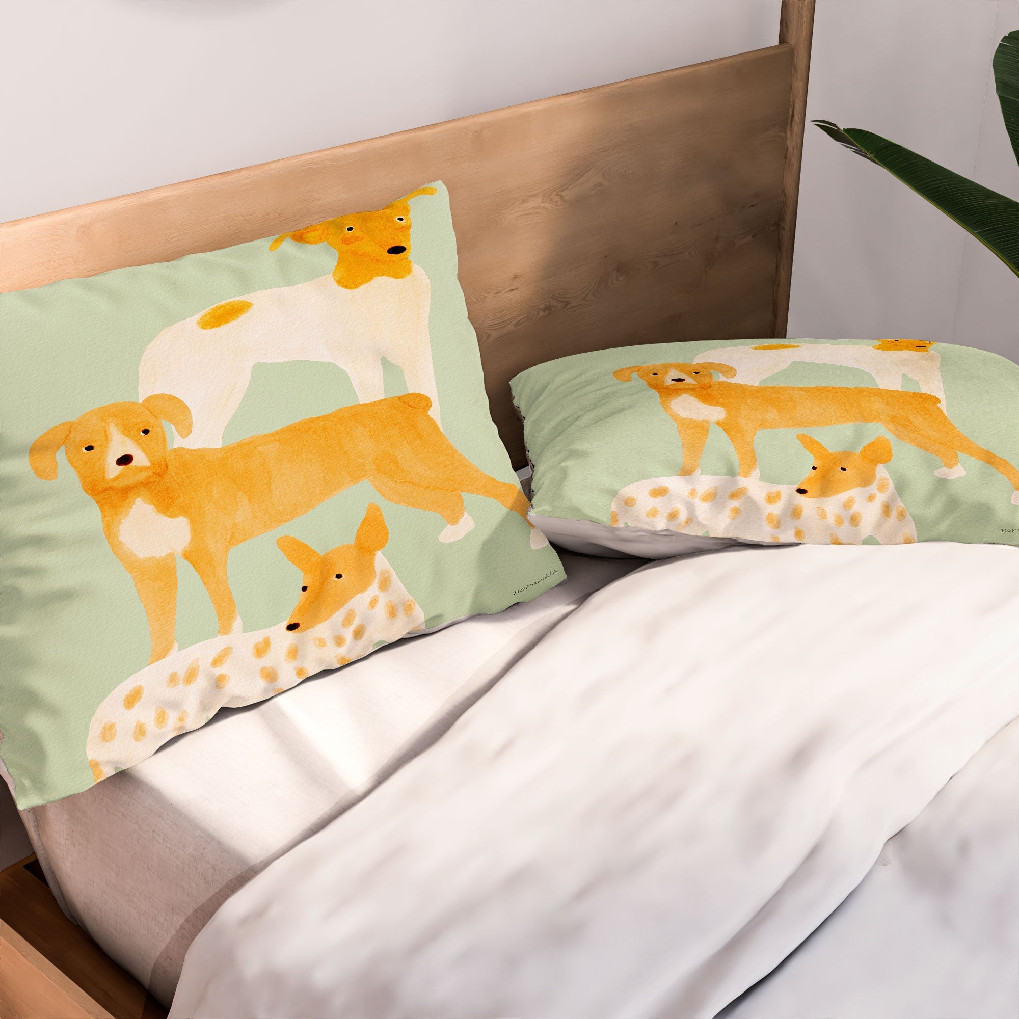 norarikka Three Dogs Lined Up Pillow Shams