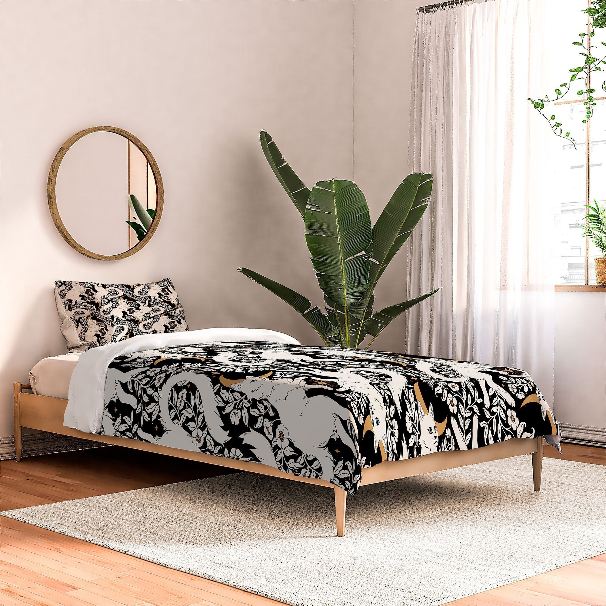 Avenie Celestial Cats Gold Comforter