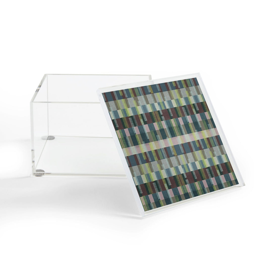 Marta Barragan Camarasa Dynamic Linear Blocks Acrylic Box