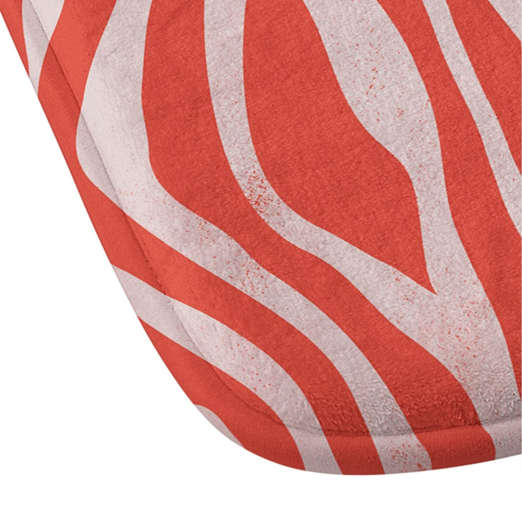 Avenie BR Red Zebra Stripe Memory Foam Bath Mat