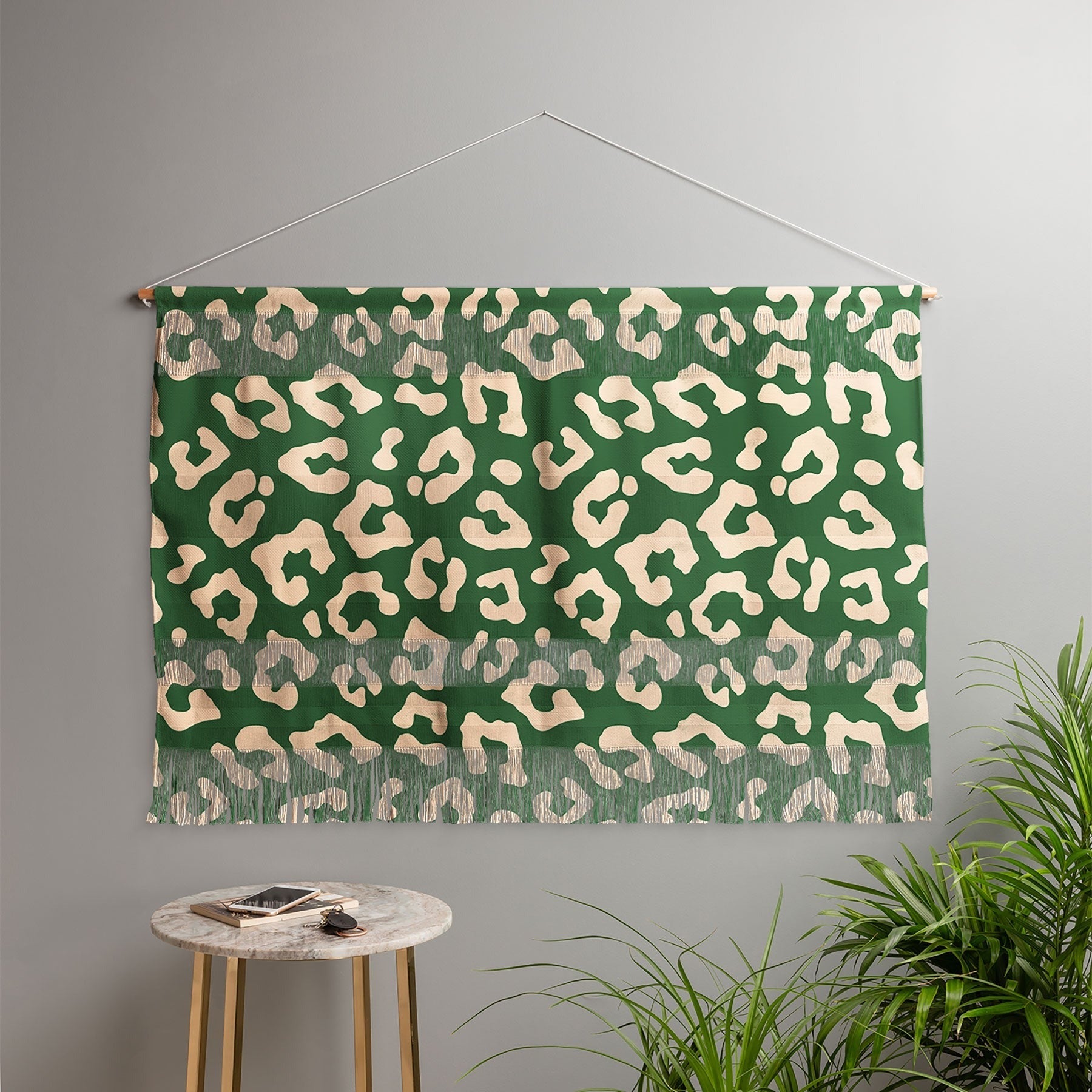 Avenie BR Cheetah Print In Green Wall Hanging Landscape