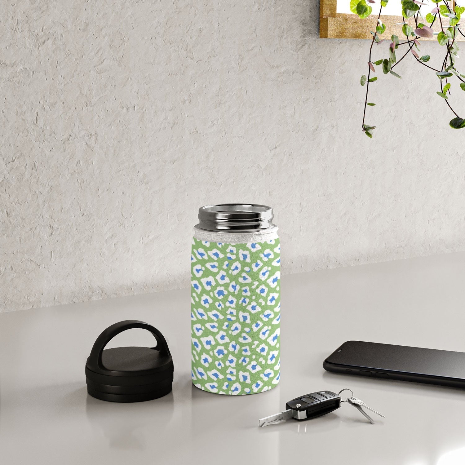 Avenie BR Cheetah Print Water Bottle