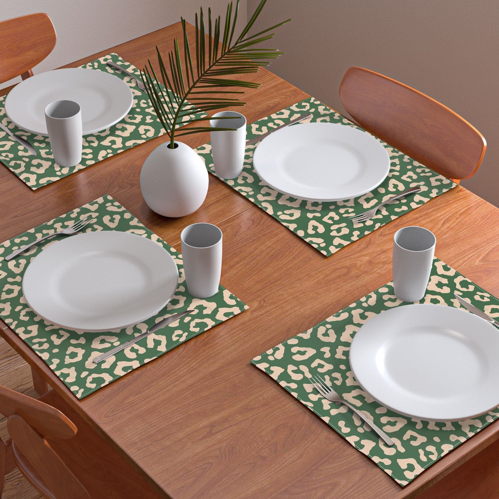 Avenie BR Cheetah Print In Green Placemat