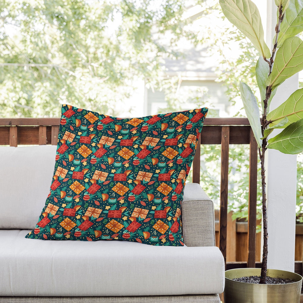 Valeria Frustaci Christmas pattern Outdoor Throw Pillow