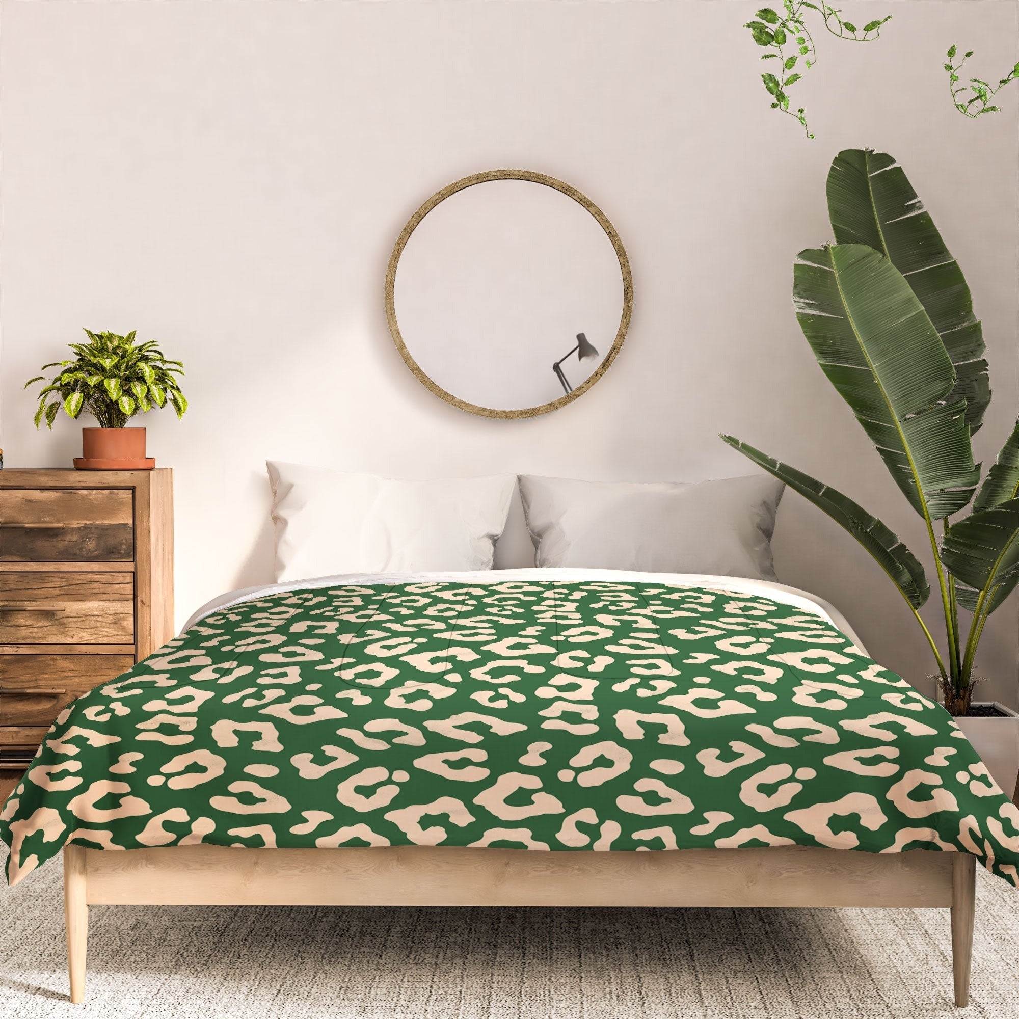 Avenie BR Cheetah Print In Green Comforter