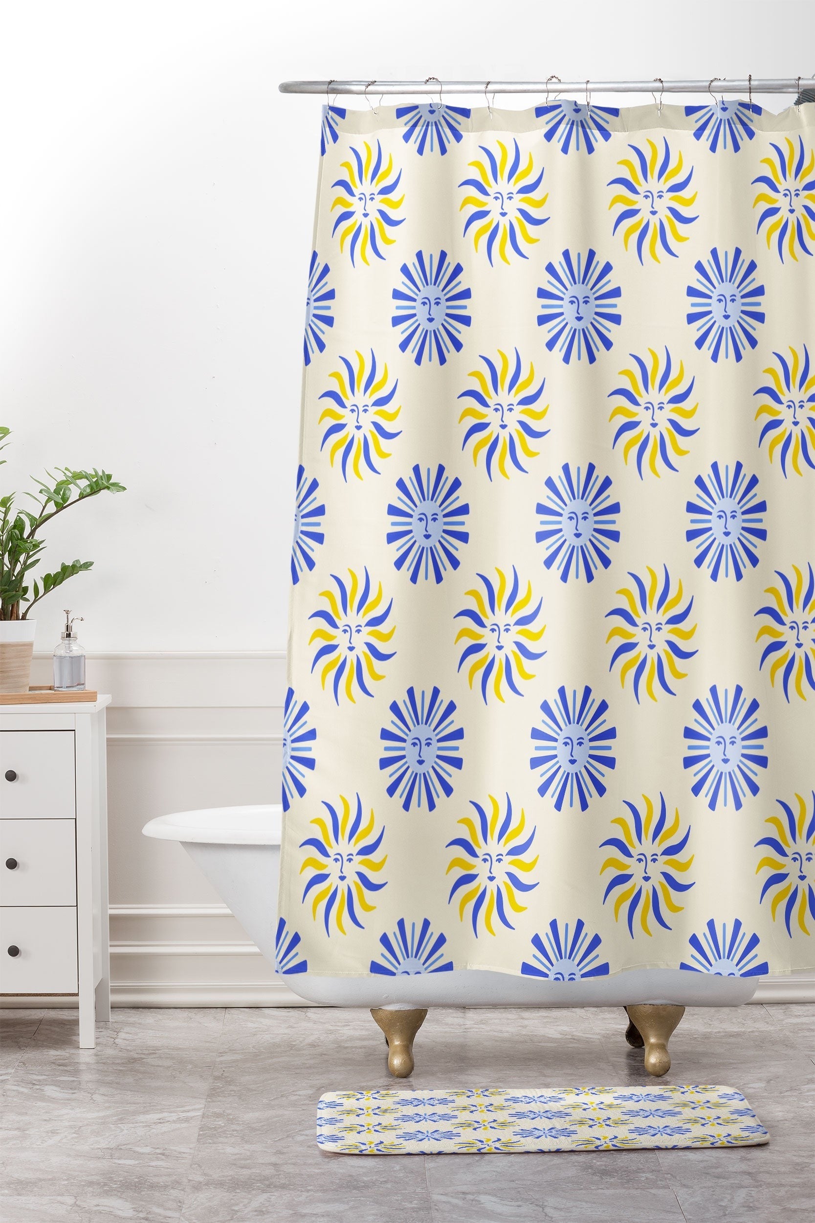 Design by Spark Dolce Vita Radial Sun Flames Memory Foam Bath Mat