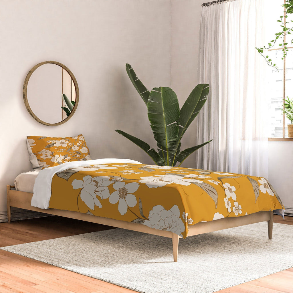 Gabriela Fuente Roberta Sunflower Comforter