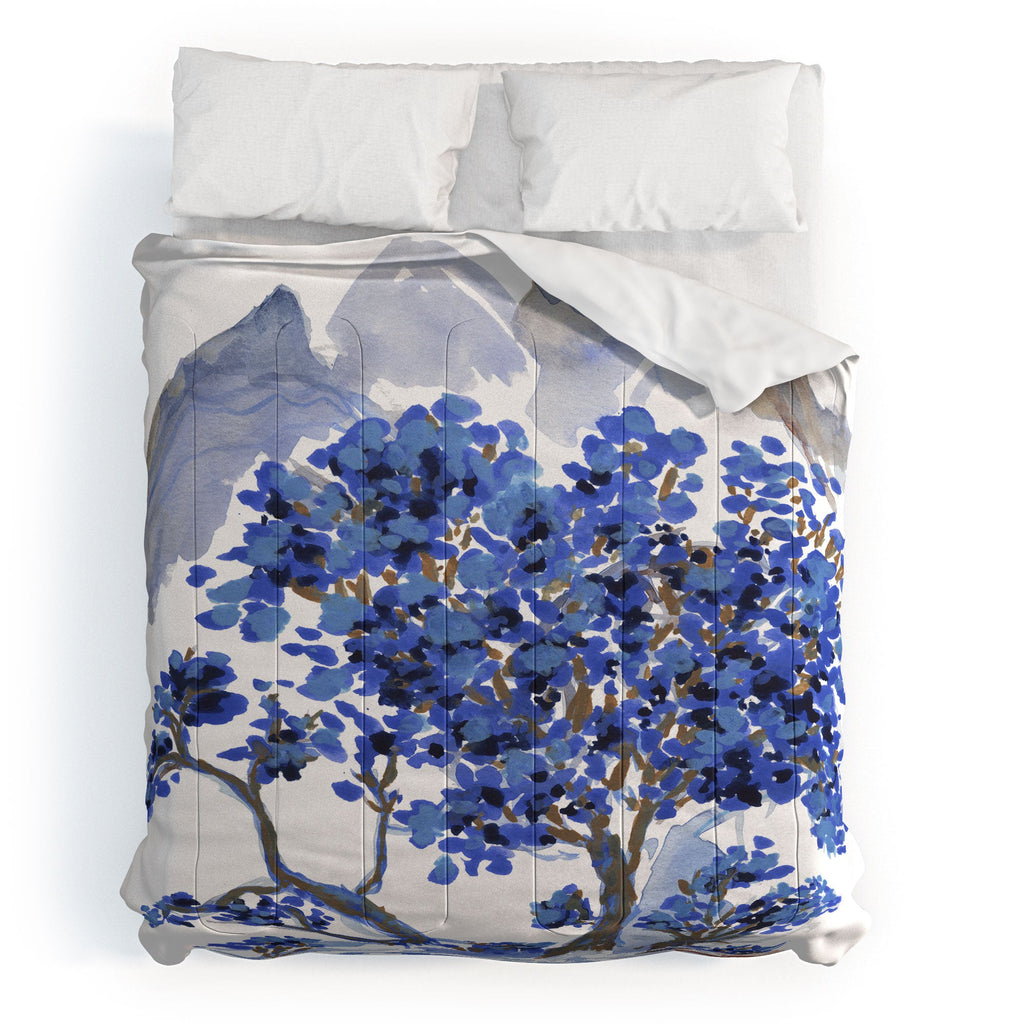 Rachelle Roberts Misty Blue Mountain Comforter