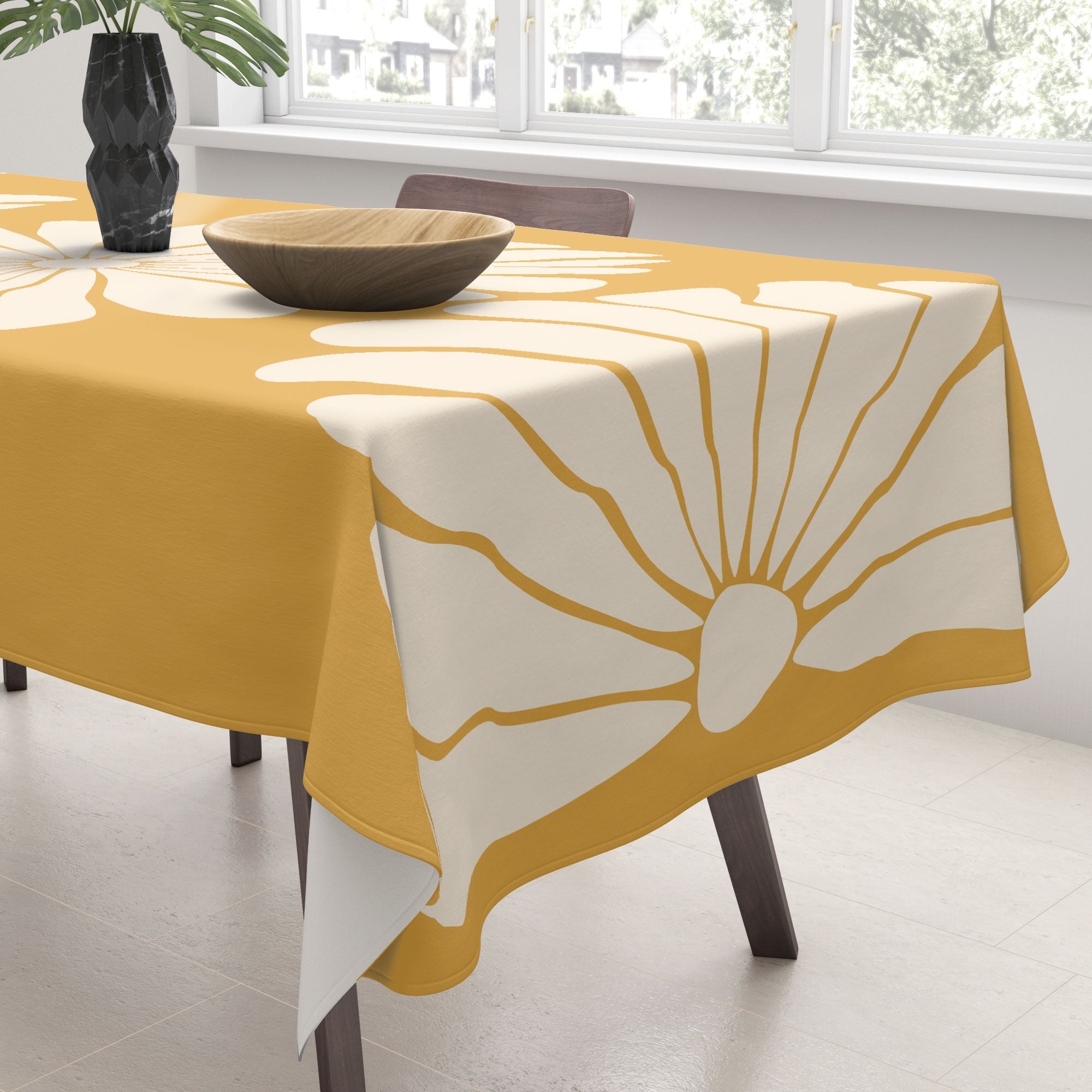 Colour Poems Retro Daisy XIX Tablecloth