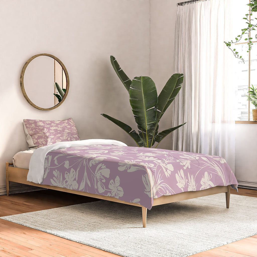 Gabriela Fuente Martine Lilac Comforter