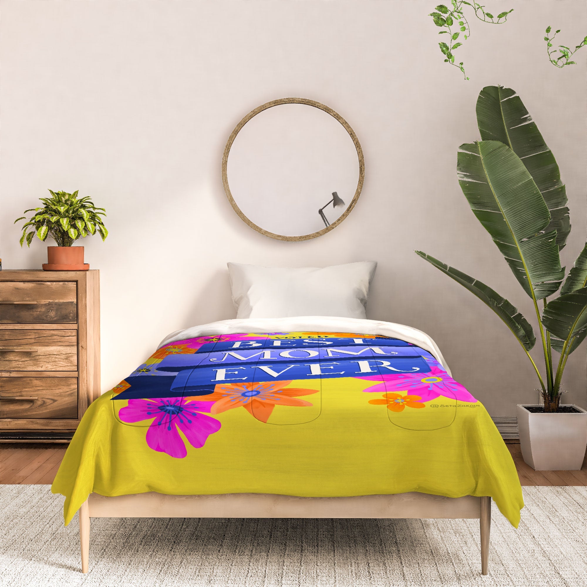 Seta Zakian Best Mom Ever Comforter