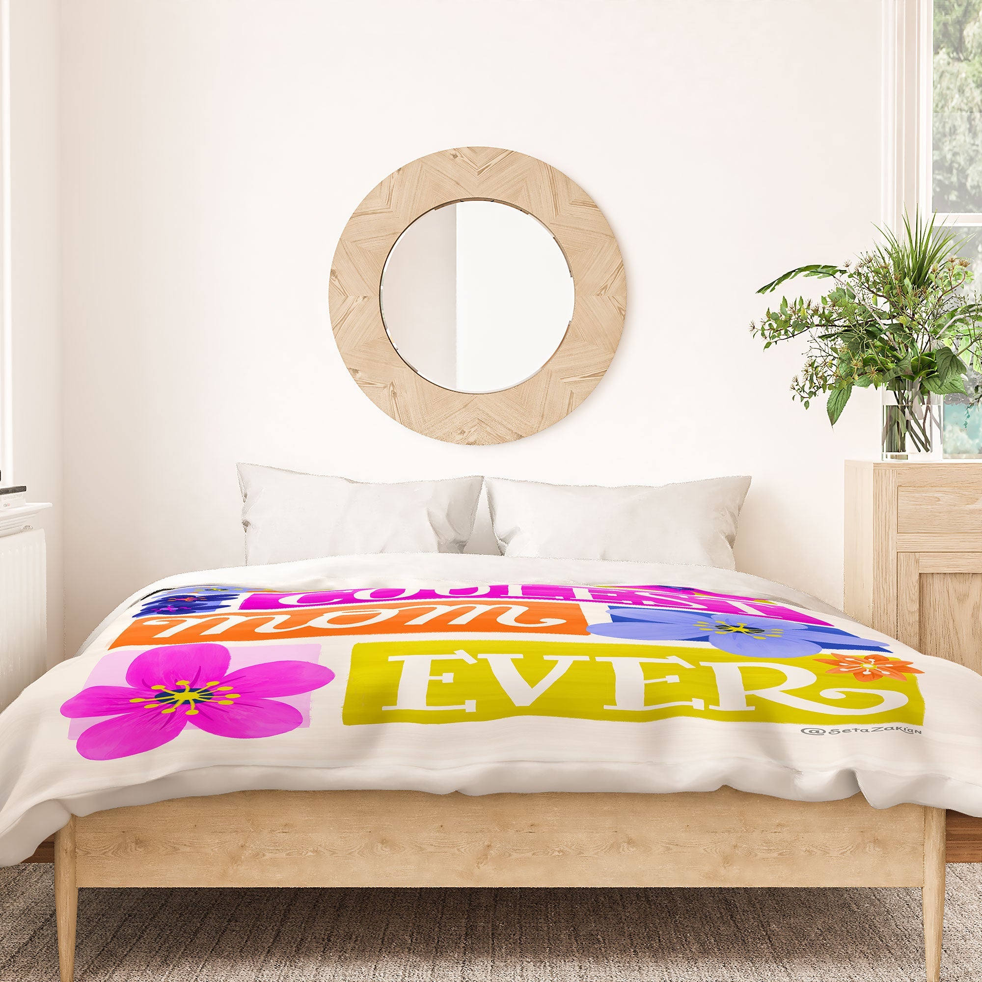Seta Zakian Coolest Mom Ever Duvet Cover