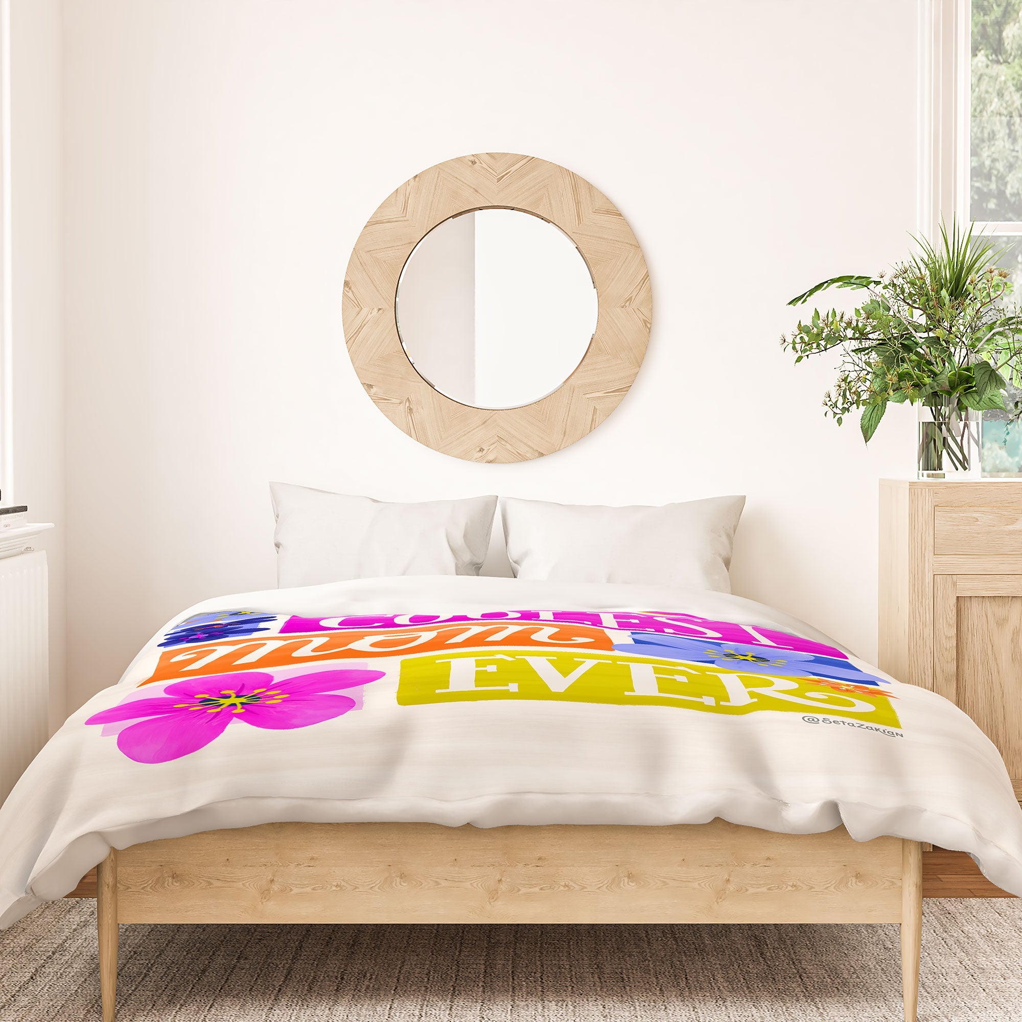 Seta Zakian Coolest Mom Ever Duvet Cover