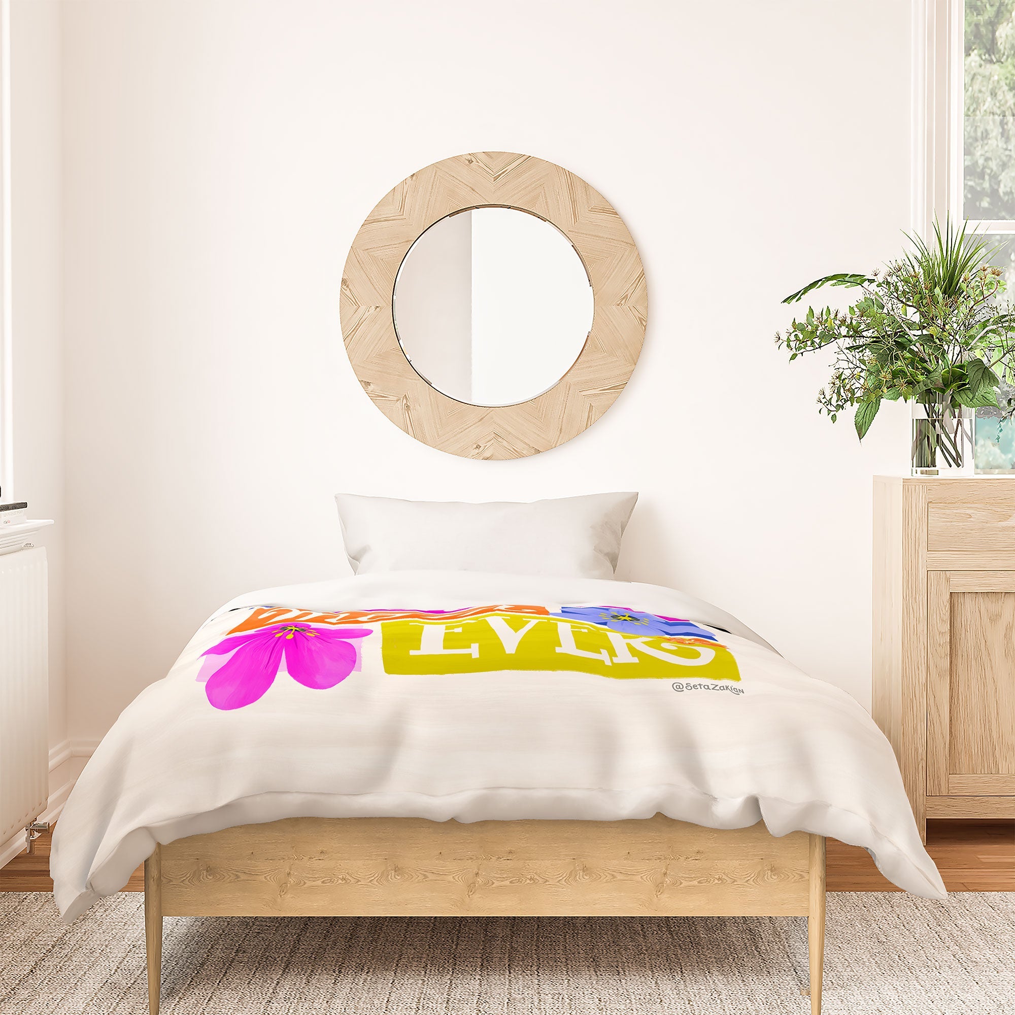 Seta Zakian Coolest Mom Ever Duvet Cover