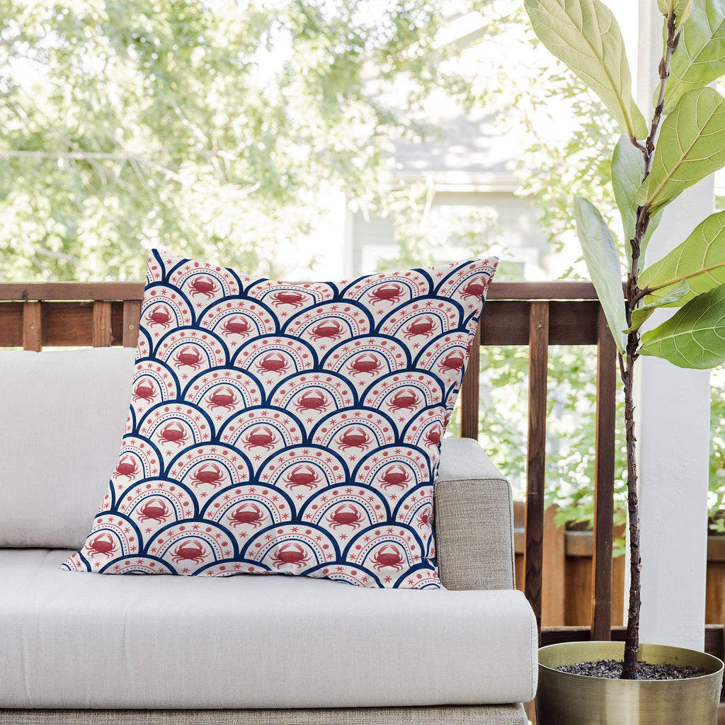 Seta Zakian Crab Scallop pattern Outdoor Throw Pillow