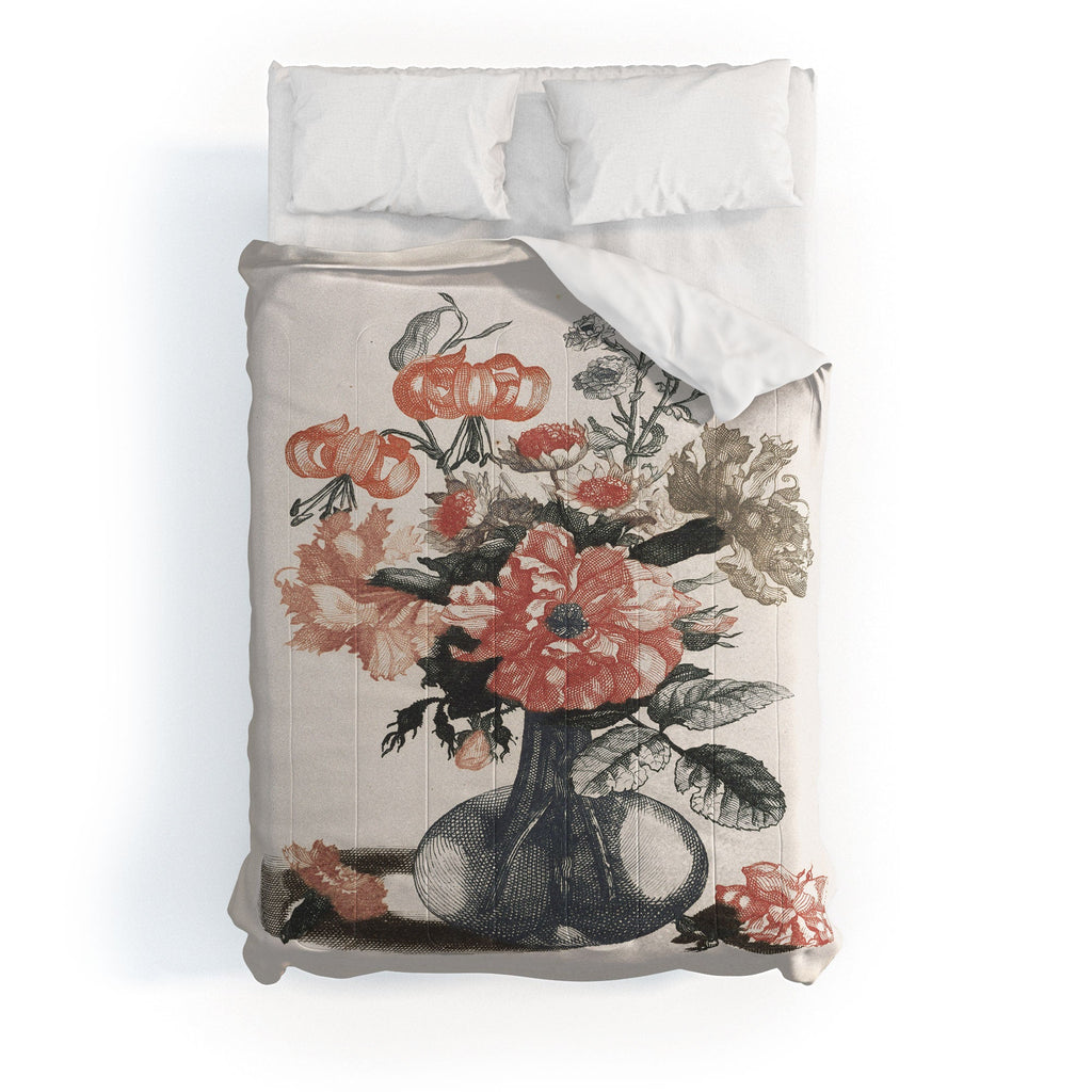 Shopability Five Prints of Flowers in Vase Comforter