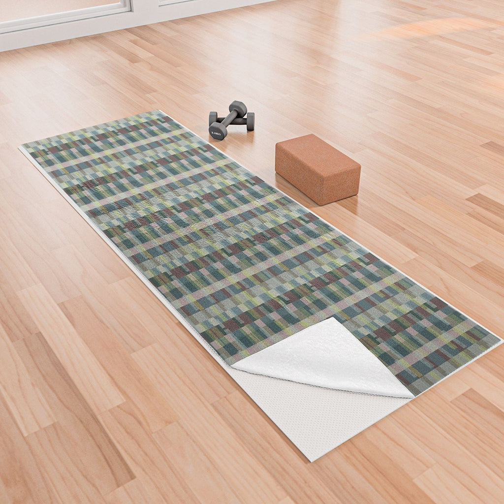 Marta Barragan Camarasa Dynamic Linear Blocks Yoga Towel