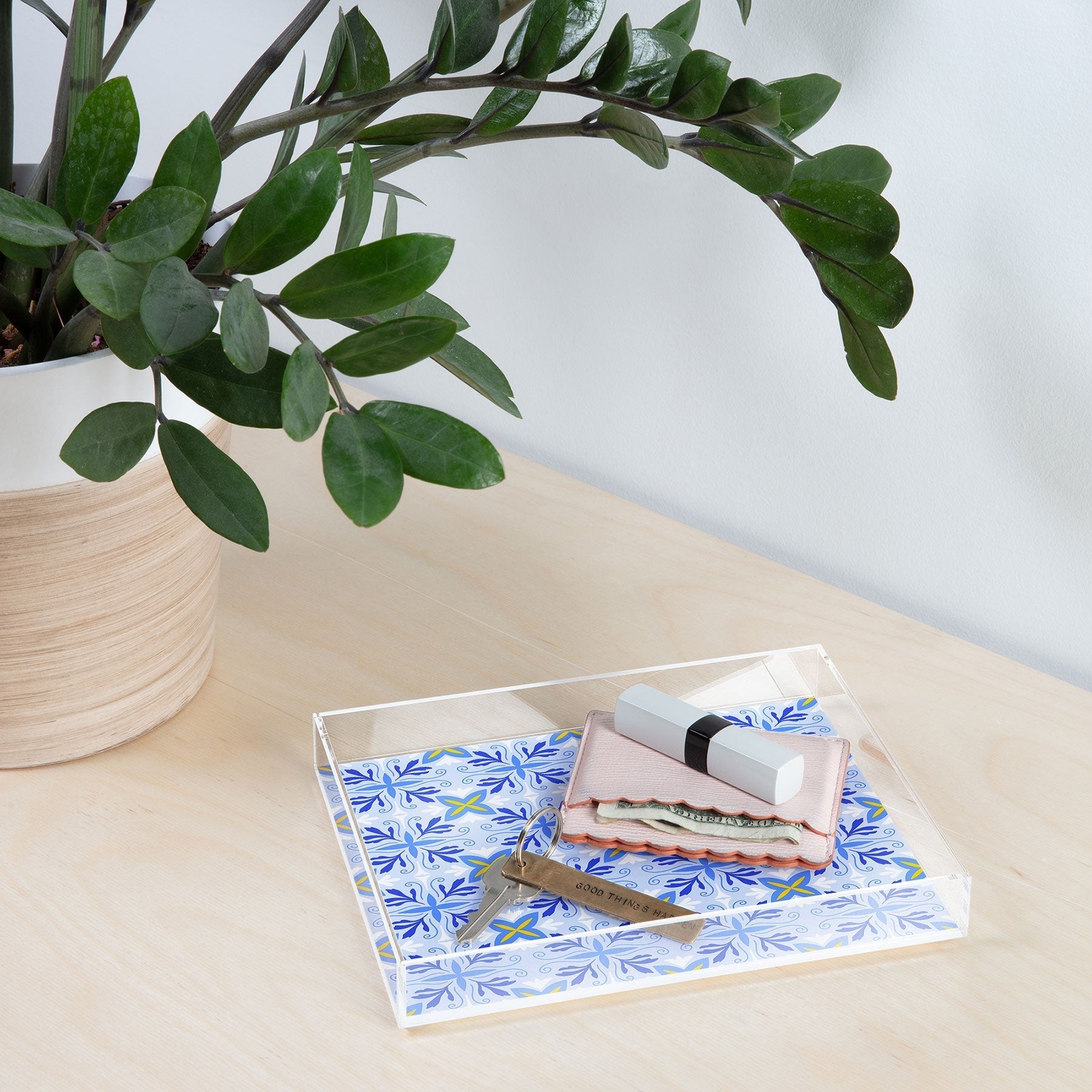 Design by Spark Dolce Vita Flourish Tile Acrylic Tray