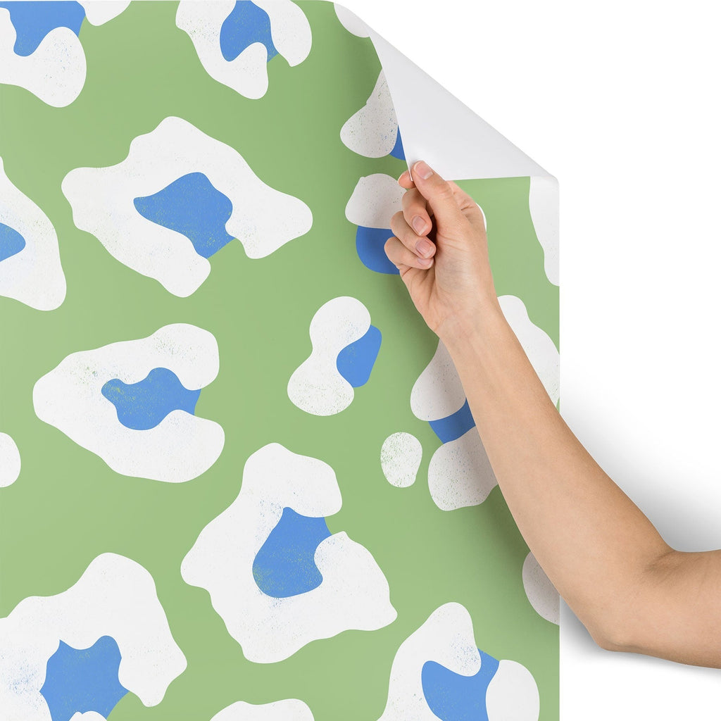 Avenie BR Cheetah Print Wallpaper
