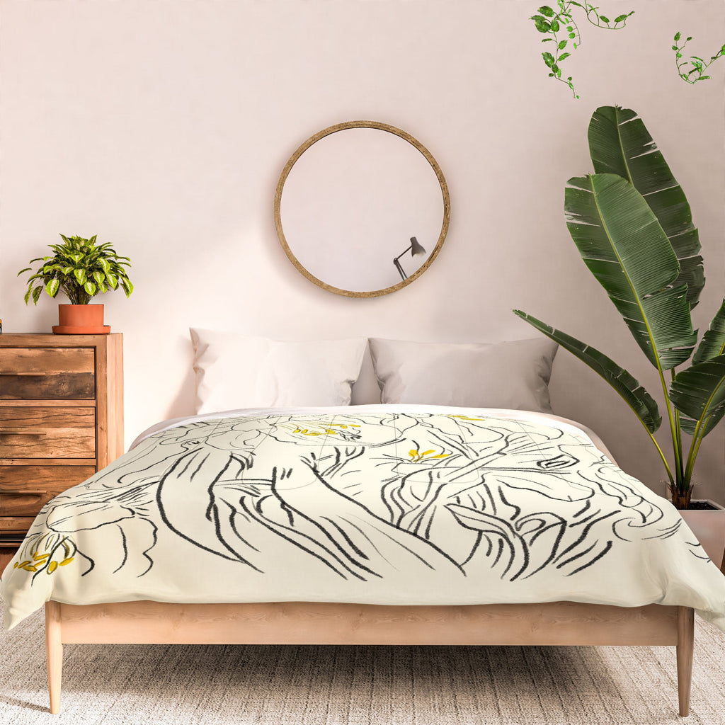 ThingDesign Minimalist Garden flowers Comforter