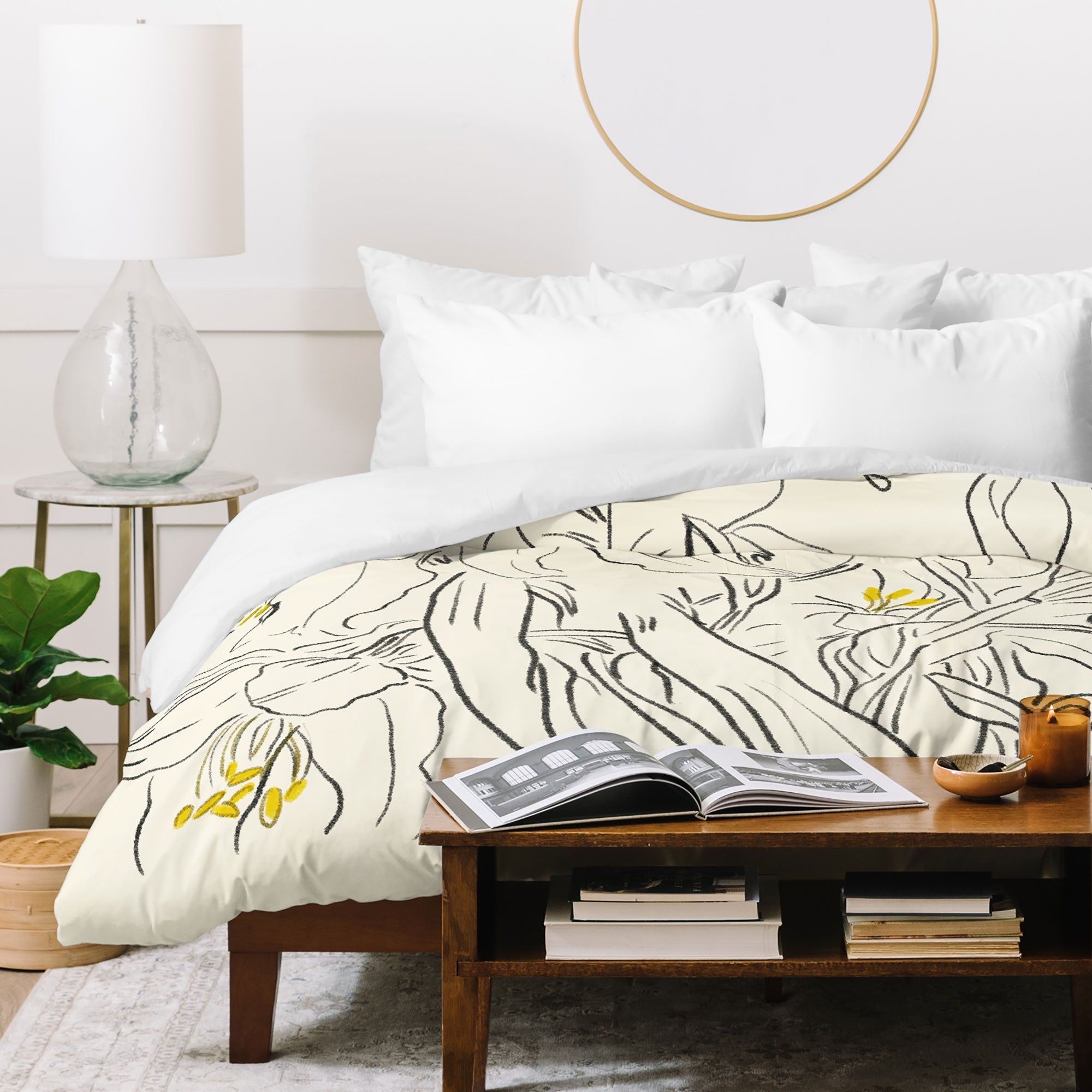 ThingDesign Minimalist Garden flowers Duvet Cover