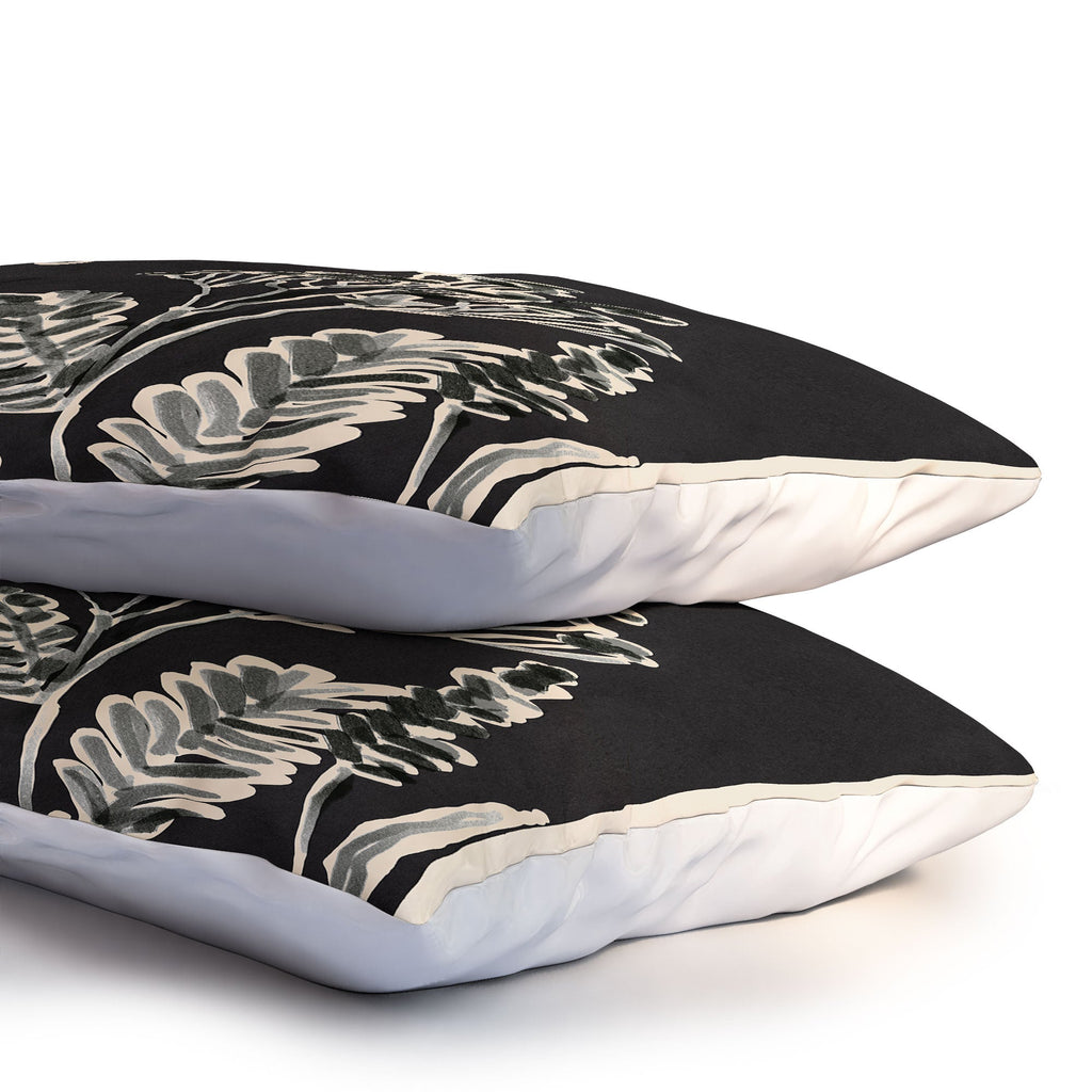 ThingDesign Minimalist wildflowers 3 Pillow Shams