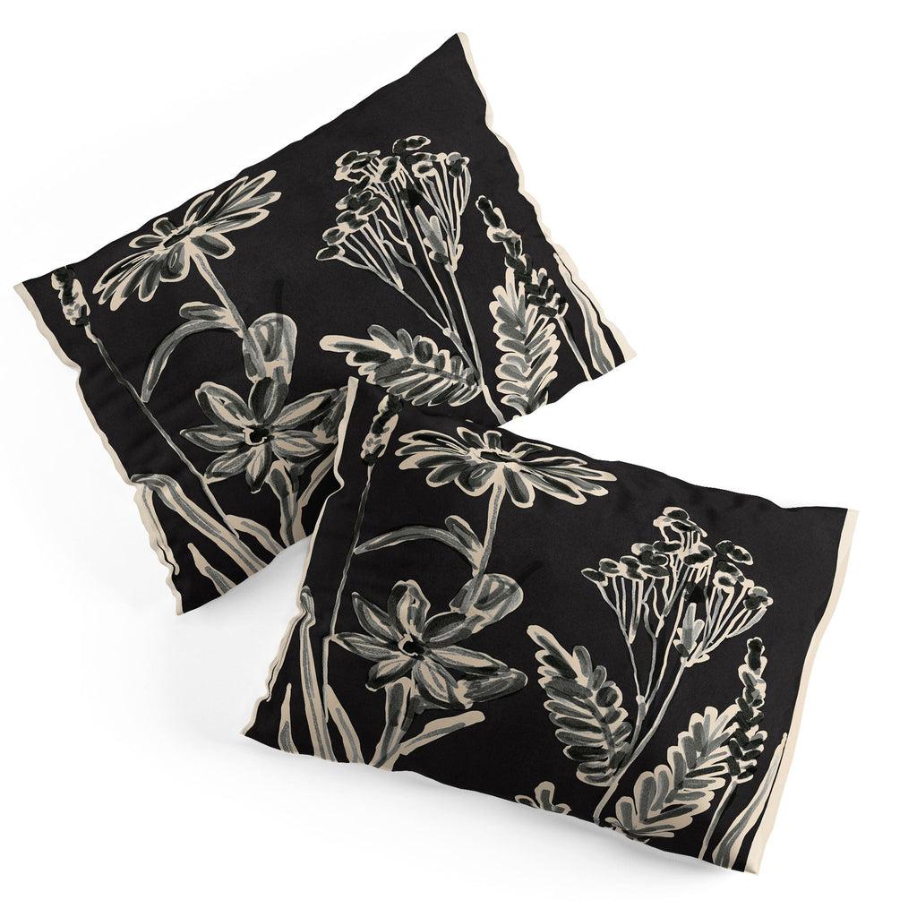 ThingDesign Minimalist wildflowers 3 Pillow Shams