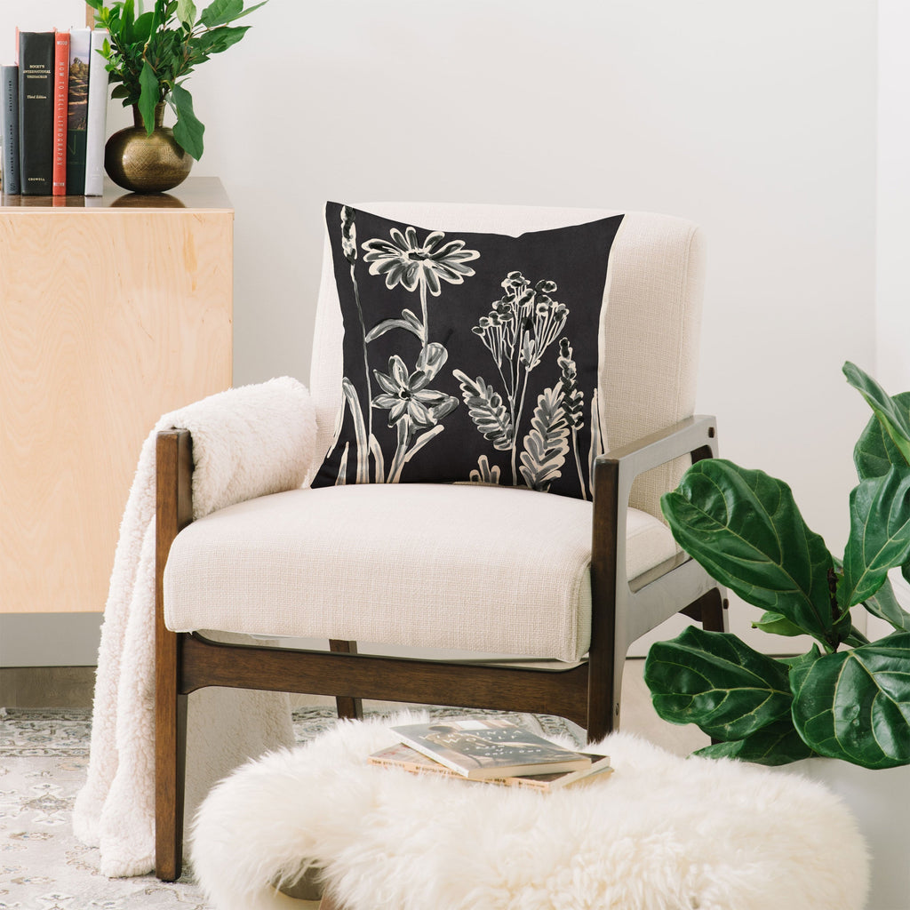 ThingDesign Minimalist wildflowers 3 Throw Pillow