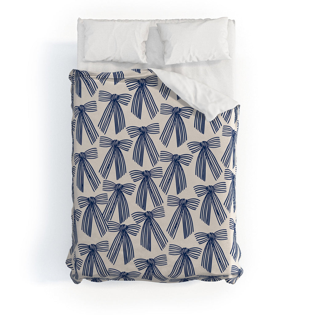 ThirtyOne Illustrations baubles bows bn artboard 1 Duvet Cover
