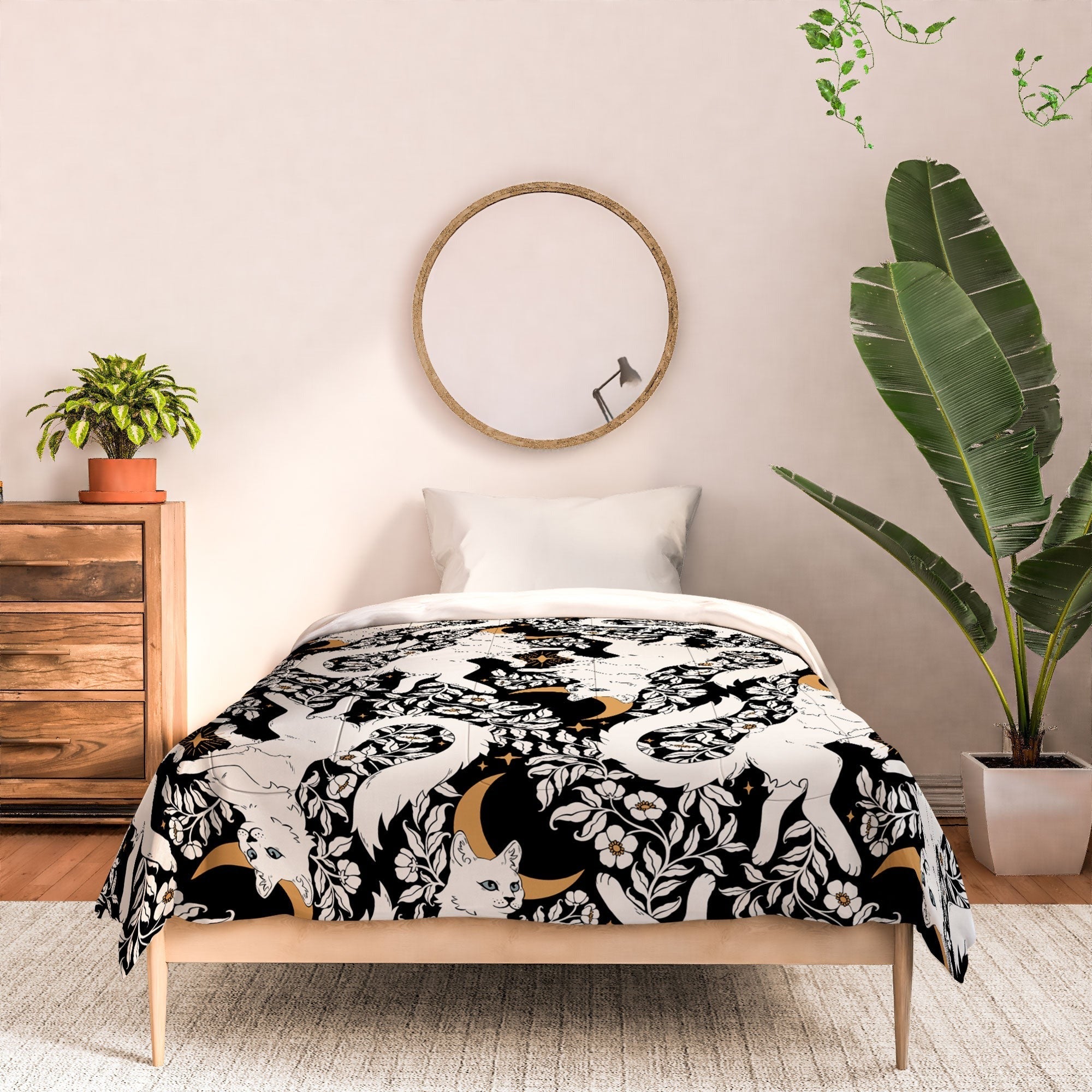 Avenie Celestial Cats Gold Comforter