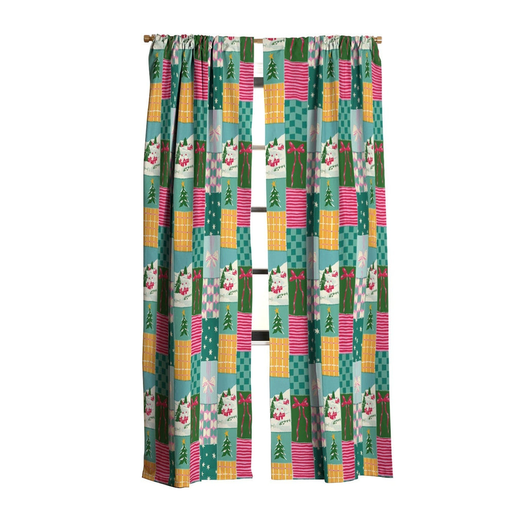LouBruzzoni Cozy Christmas Patchwork Blackout Non Repeat