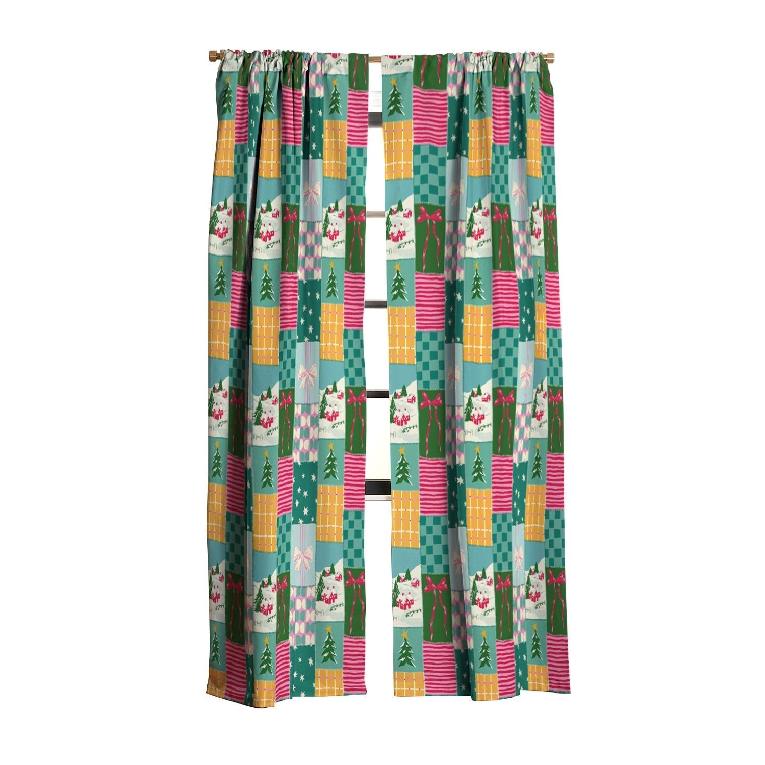LouBruzzoni Cozy Christmas Patchwork Blackout Non Repeat