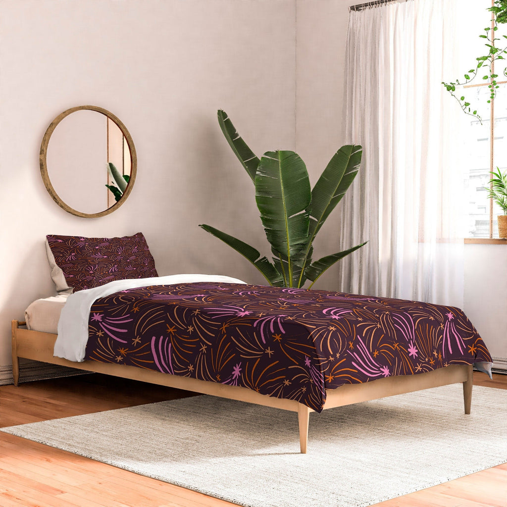 Little Om Pattern Shooting Stars plum Comforter