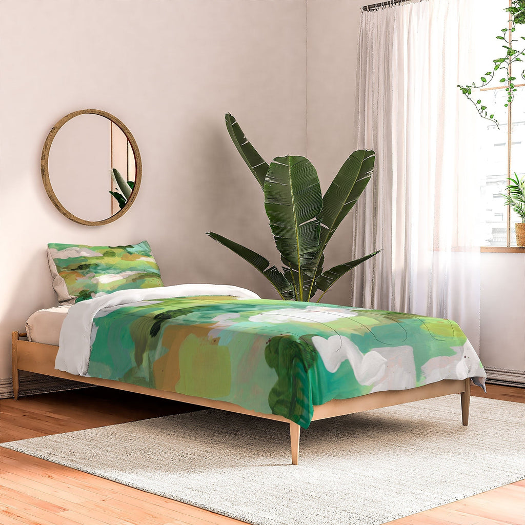 Laura Fedorowicz Small Steps Everyday Comforter