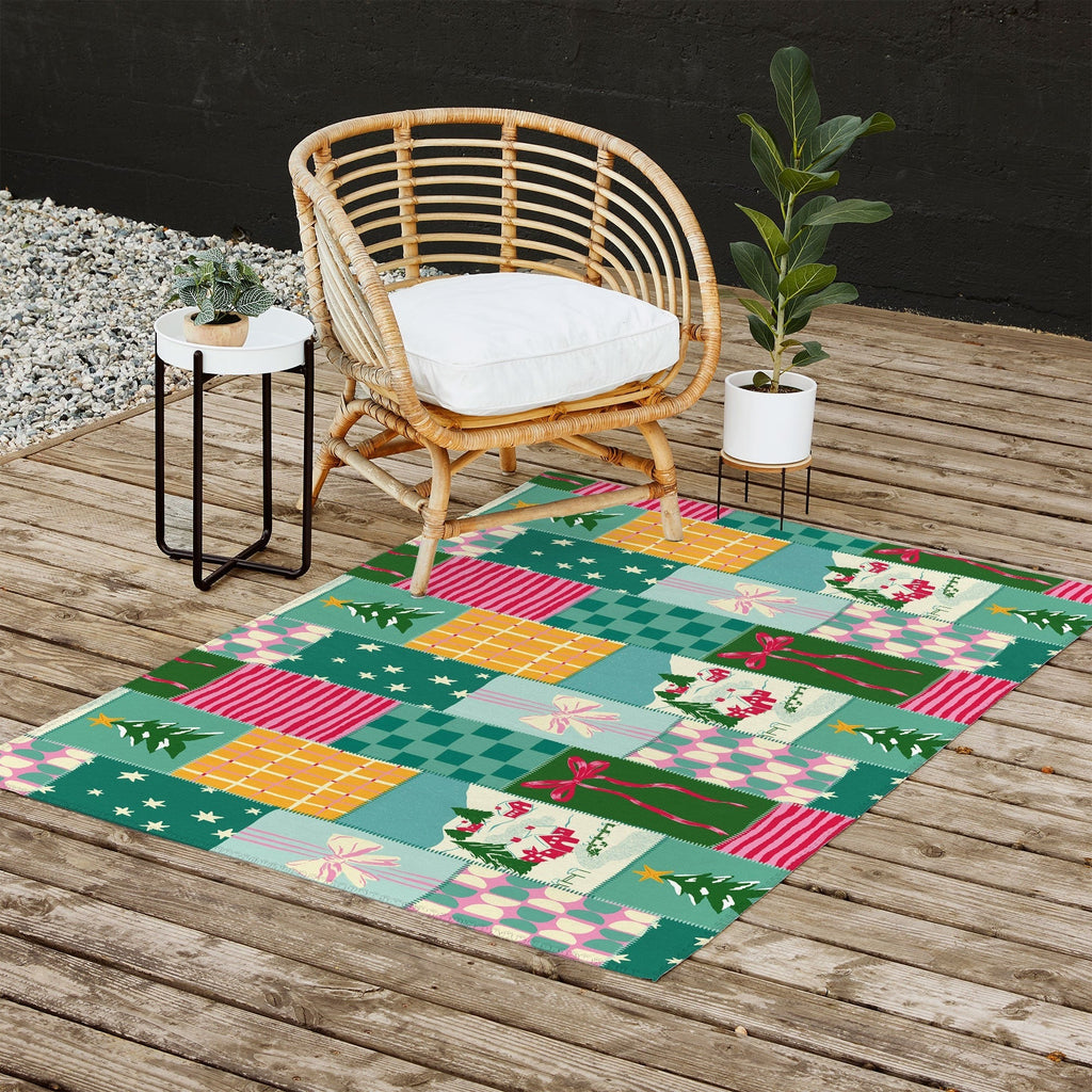 LouBruzzoni Cozy Christmas Patchwork Outdoor Rug