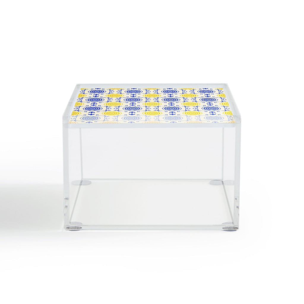 Design by Spark Dolce Vita Parasols Acrylic Box