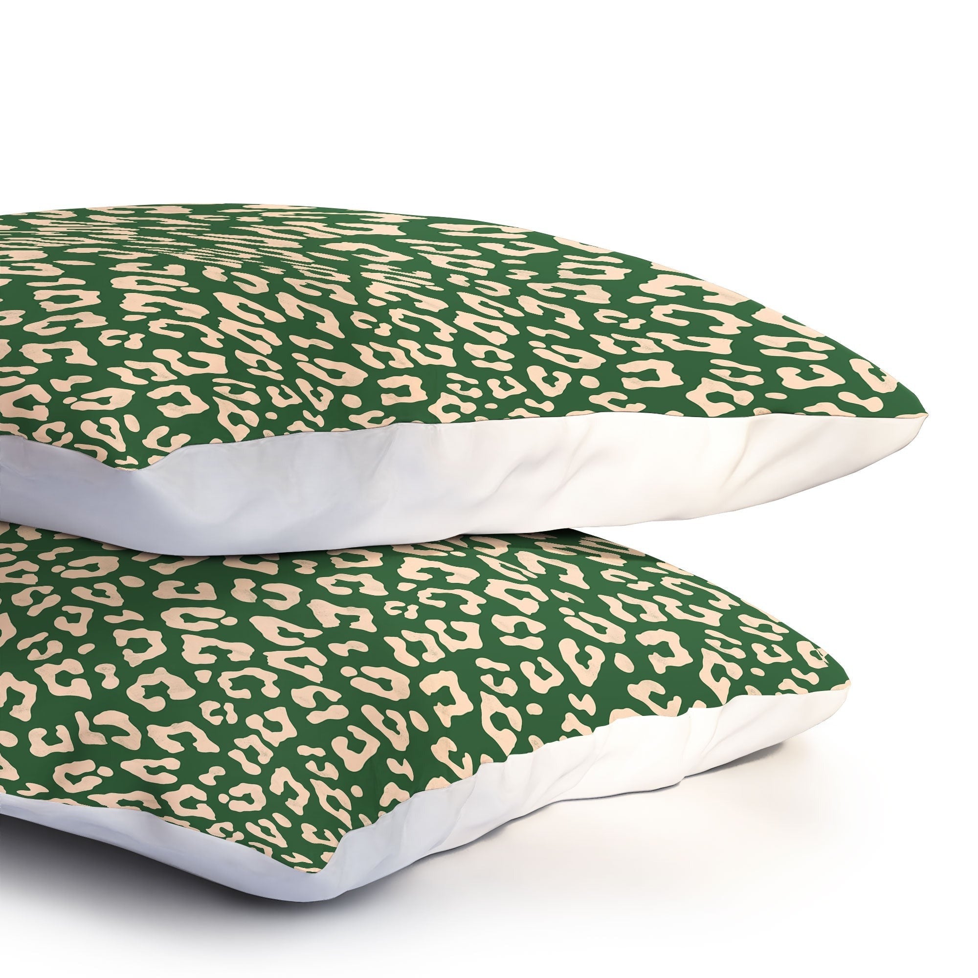 Avenie BR Cheetah Print In Green Pillow Shams