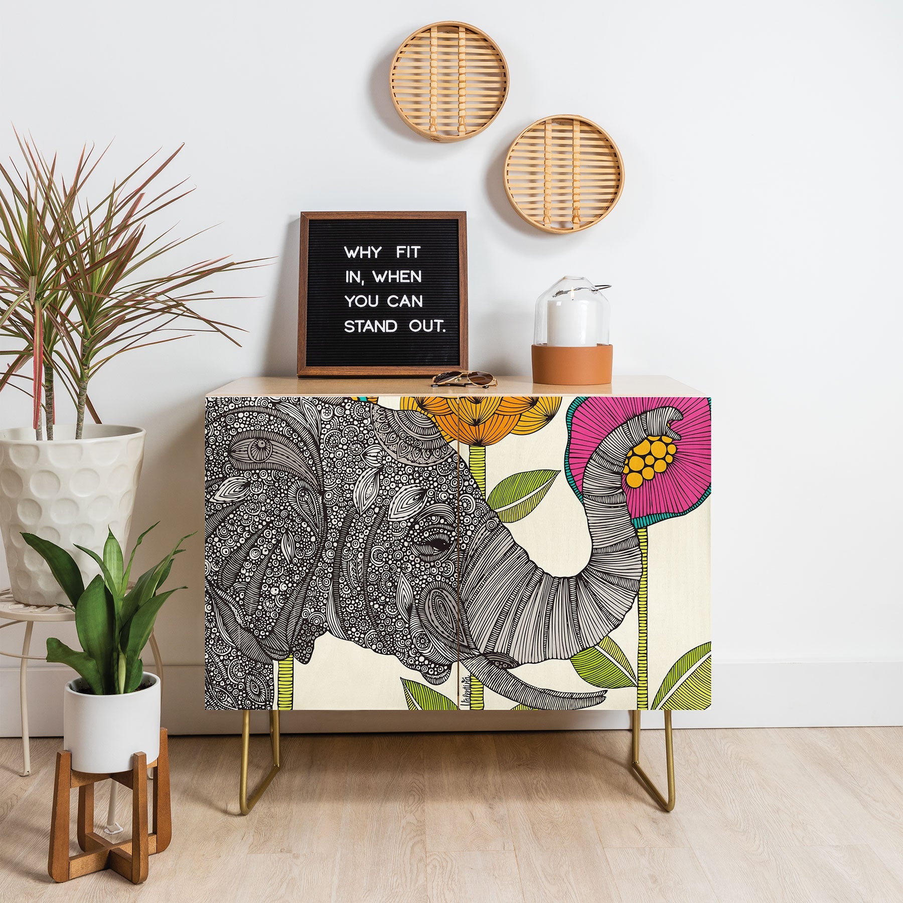 Valentina Ramos Aaron Credenza